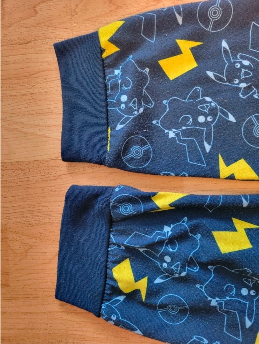 BUNDLE & SAVE Pokemon Pikachu pajama pants - Picture 4 of 6